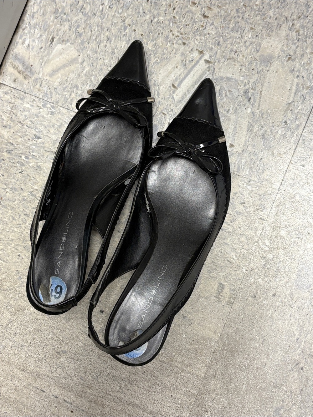 Bandolino Black Pointed-Toe Slingback Flats with Bow Accent